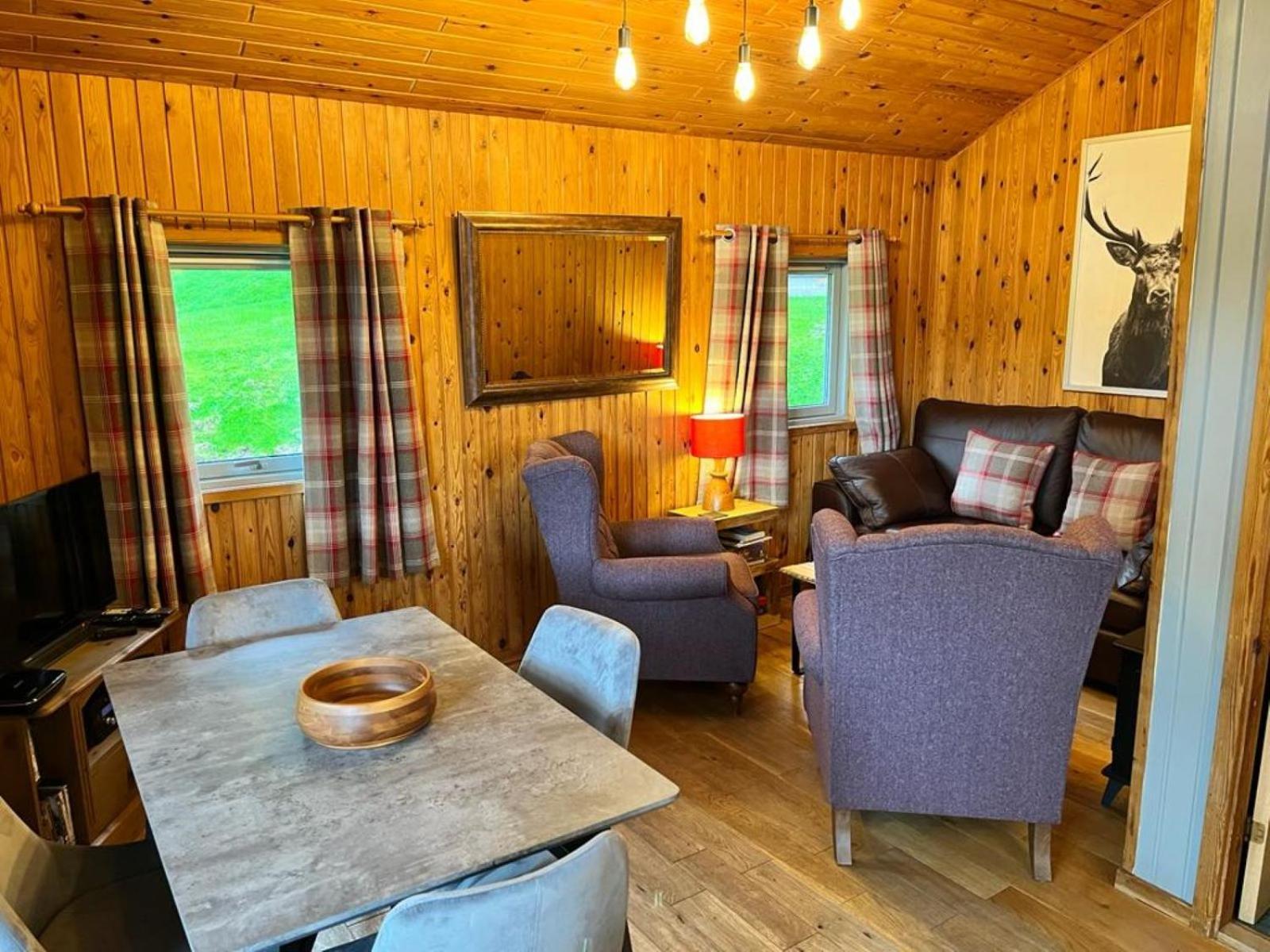 Milton Bay Luxury Lodge Wrapped In Exceptional Scenery Morenish Extérieur photo